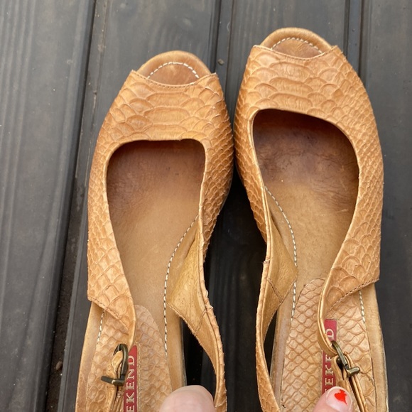 Weekend leather fish-scale heels - Picture 5 of 14